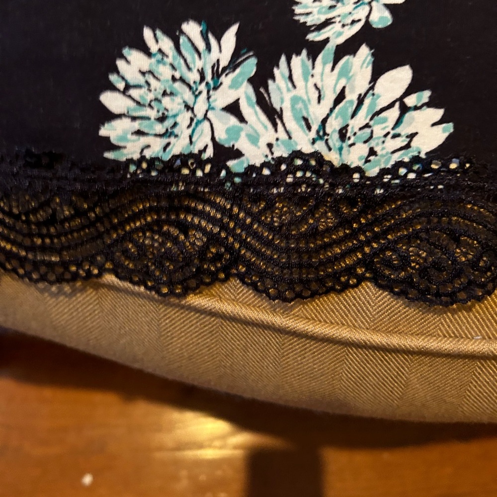 T strap tee - Picture 3 of 4